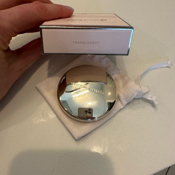 Westman Atelier Vital Pressed skincare powder in translucent. New/ never tried - Picture 4 of 5